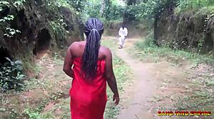 सस्पेंडेड रेवरेंड अफ्रीकन मेडन के साथ बुश हार्डकोर सेक्स में कैच