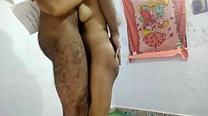 فيديو جنس هندي حميم لزوجين ديسي منزلي