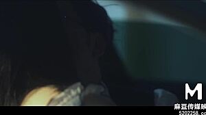 哟，看这个火辣印度婚礼预告片和Chu Meng Shu！好热辣！🔥