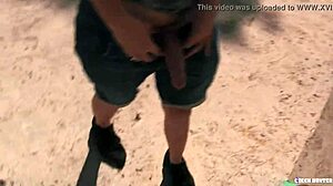 Twink Albert ukazuje obrovský kurac za peniaze pod mostom. Pozri ho, ako cucá a drká vonku!