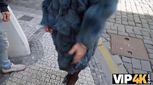 Sadece bir gün Çek kızımı ÇORAPLARLA seks karşılığı nakit takası yaparken izliyorum.