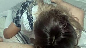 Casero real de colegiala virgen caliente, ¡me corrí dentro mientras filmaba!