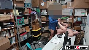 Hey Alyssa Cole, warum kommst du immer wieder für mehr Bestrafung?