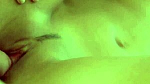 สาวหนุ่ม 18+ ขี่มอนสเตอร์ใหญ่แรงในที่ลับ