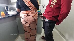 डिक फ्लैशिंग और जर्किंग आंध्र मेड Sridevi के सामने