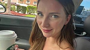 Macy Meadows merészen csinálja a nyilvános szexet a plázában tini 18+ barátnő fantáziában Scott Stark-tól