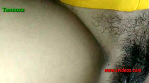 Lanet olsun, Delhi kızı öğretmeni evde siker, biliyon mu?