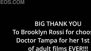 OMG, Brooklyn Rossi, kudrnatá krasavice, dostává svou první gynekologickou prohlídku! 😱