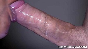 我痴迷这个黑人嘴巴吞下巨大白鸡巴。