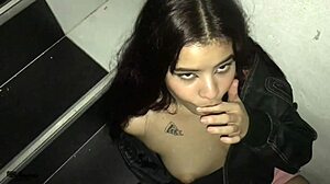 Moja pastorka hrepeni po moji obremenitvi v usta in tesno pičko vsakič