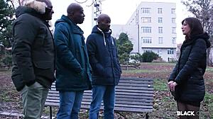 Mann, ich bin total geschockt... Silvia Soprano schluckt drei dunkle Schwänze bei PrivateBlack!