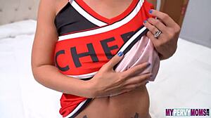 Nadia White lengter etter full college-pounding i doggystyle