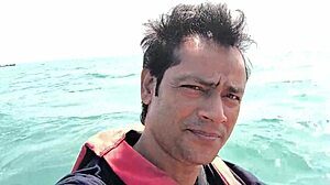 डैम, मैंने सी में बोट पर वाइल्ड बैंगिंग किया!