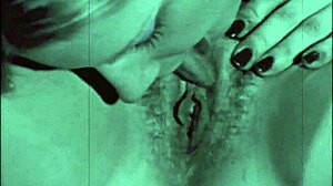 嘿奶奶，想在伦敦今晚展示复古蕾丝边技巧吗？