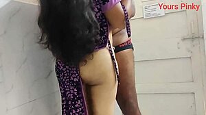 Svigerinde i ny natkjole bliver presset mod væggen af svogers hårde pik