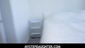 Έι, clara trinity, η μικρή μου 18+ ασιατική θετή κόρη, λαχταράει τη δράση POV του θετού μπαμπά σήμερα!