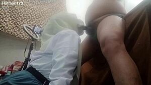 indonesian college girl sucks cock till he cums in mouth 💦😋
