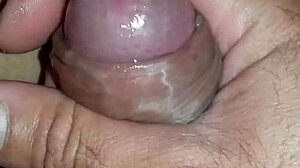 you love watching her rub cock on ass during solo dildo play right??