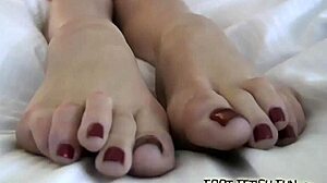 uhh are my sexy feet makin' you sooo hard already??
