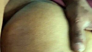 Girlfriend flips out over huge cock then takes desi boyfriend pounding 😡🍆