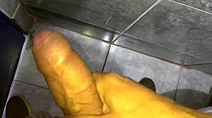 hey cuck hubby, love watching you stroke that sneaky load 😏🔥