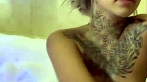 Curvy Brazilian Milf Maitê and Young Ninfeta Yasmin Kiss and Toy in Bisexual Sacanagem