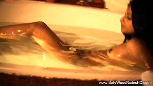 Sheeba Queen Strips Nude in Steamy Bath