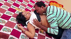 Wow! Dirty-Talking Big Natural Tits Indian Beauty Cheats on Husband!