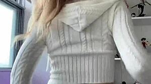 Yus Lopez Flaquita Nalgona Teases
