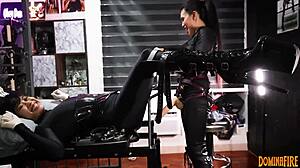 dominafire makes salome salvi squirt hard with strapon