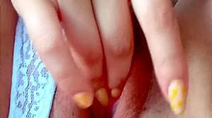 Me gusta masturbarme rico mi coño siempre esta caliente
