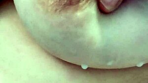 milf italiana pulls out her hard nipple full of hot milk