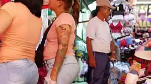 Culazo in tight jeans shows off curves