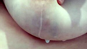 milf italiana pulls out her hard nipple full of hot milk