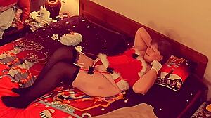 Granny carmen claus double dildo playtime orgasms