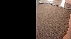 maturemom close up on huge wet clit