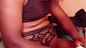 naughty kenyan crossdresser jerking off