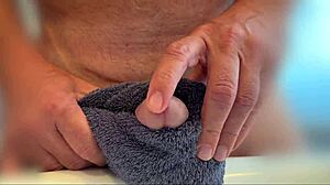 me masturbating to orgasm right now