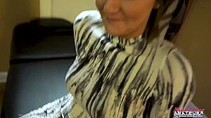 Curvy inked brunette gives sloppy deepthroat blowjob