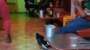 culona bailando with big ass shaking