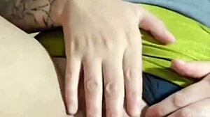 Marido saiu e eu fiquei sozinha e cheia de tes�o