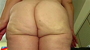 big fat ssbbw in hijab spreads her ass wide