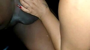 Fuda gostosa enjoys two well endowed men