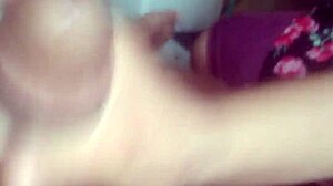Soy la novia de tu hermano tu solo masturbame perra
