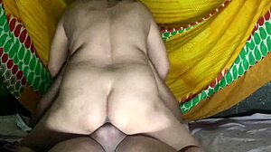Desi bhabhi wants to fuck me