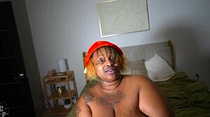 Neighborhood plumber fucks married women after she calls for his great service