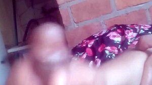 Soy la novia de tu hermano tu solo masturbame perra