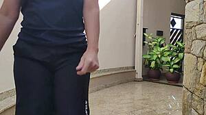 sapatao fodendo com amigo apos perder aposta - comer sapatao e bom demais