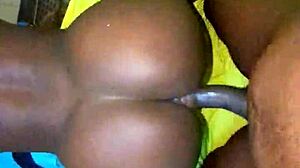 femme ebene africaine avec gros cul aime levrette pov