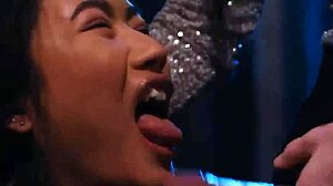 Futa virus domination - infected futas fuck babes